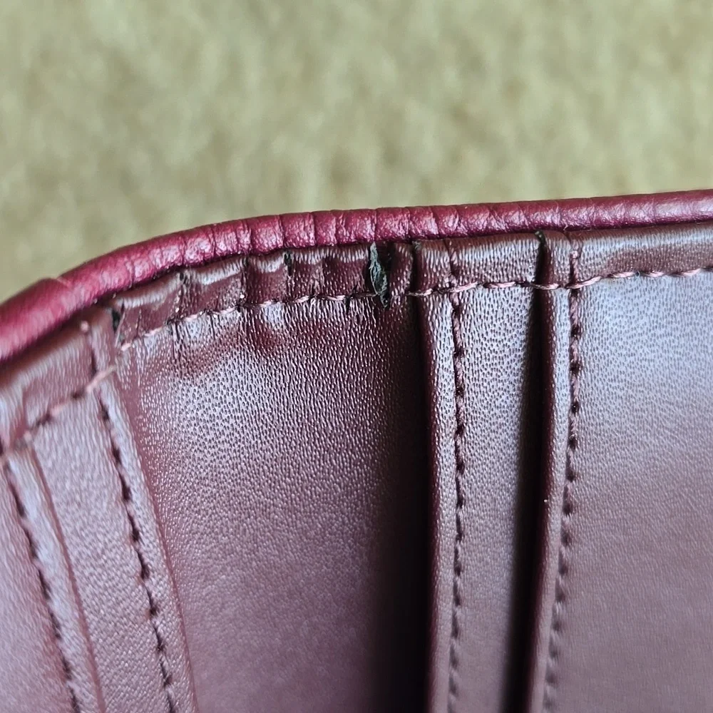 Kate Spade bifold wallet - Picture 14 of 15